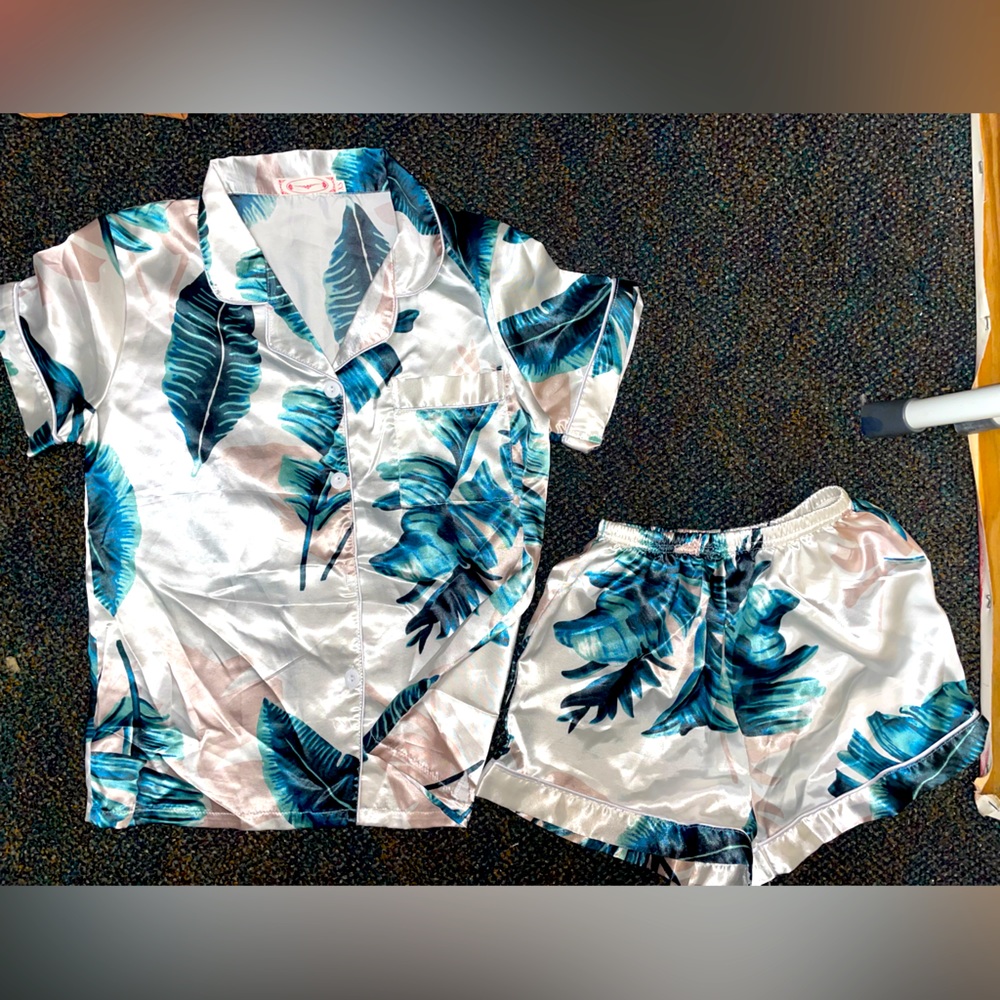 Satin pajamas set